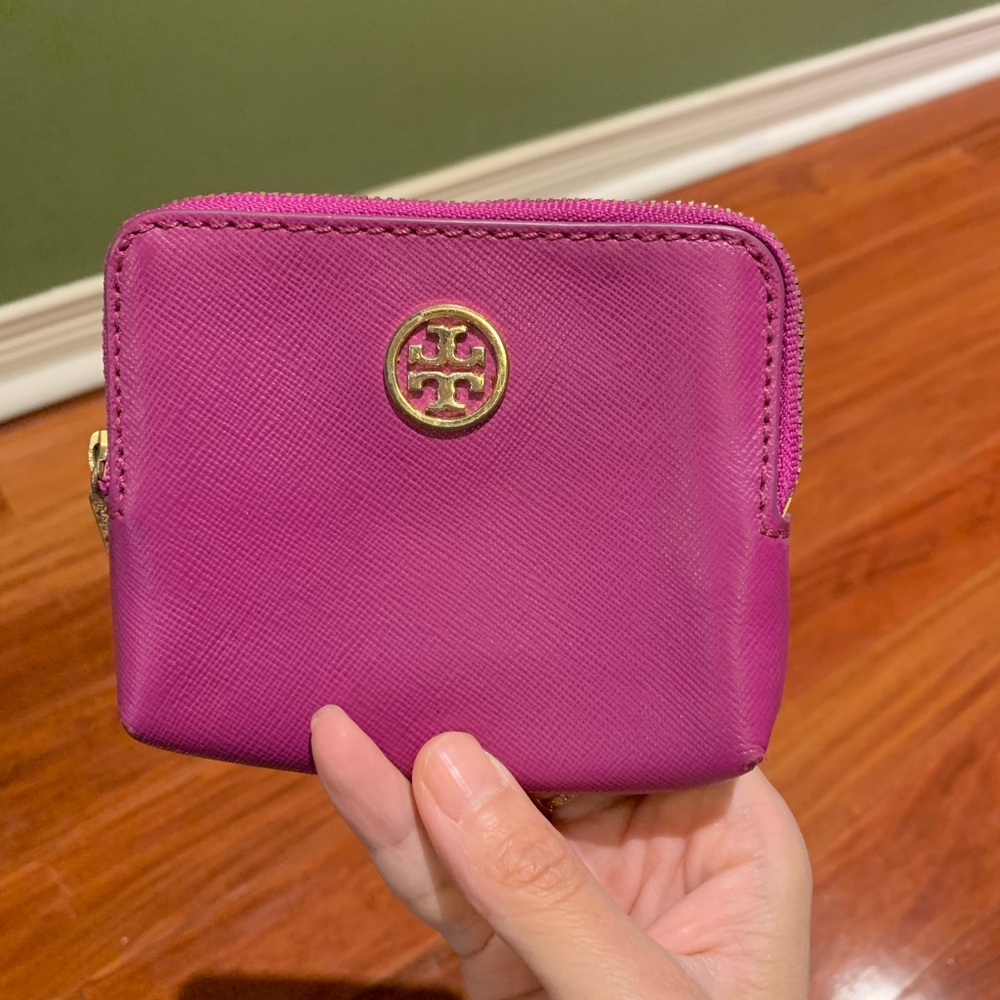 COPY - Tory Burch Robinson zip continental wallet
